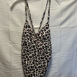 Isabel Maternity Leopard Print Swimsuit Size Large.